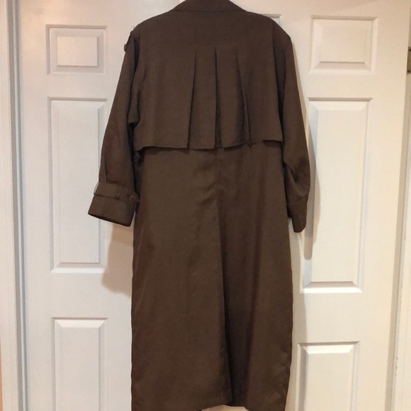 Brown Raincoat - Picture 6 of 6